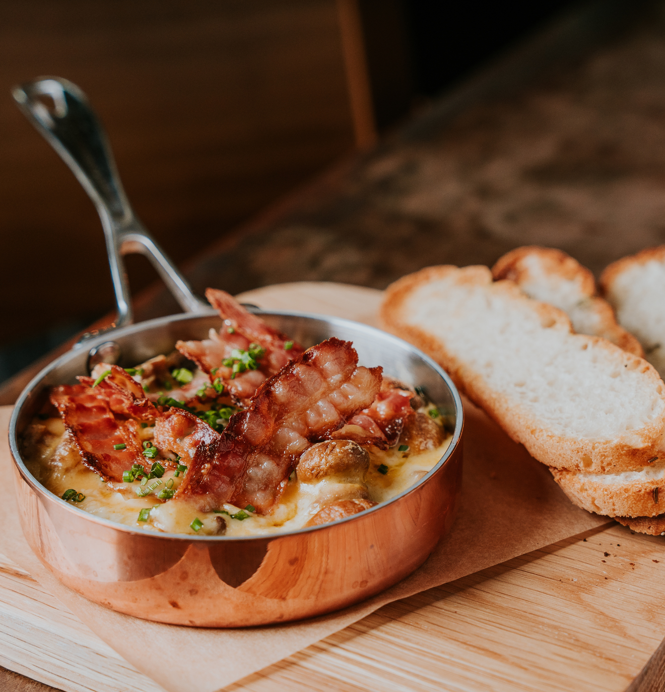 Dinner & Dining at Bure Farm in Bure Park